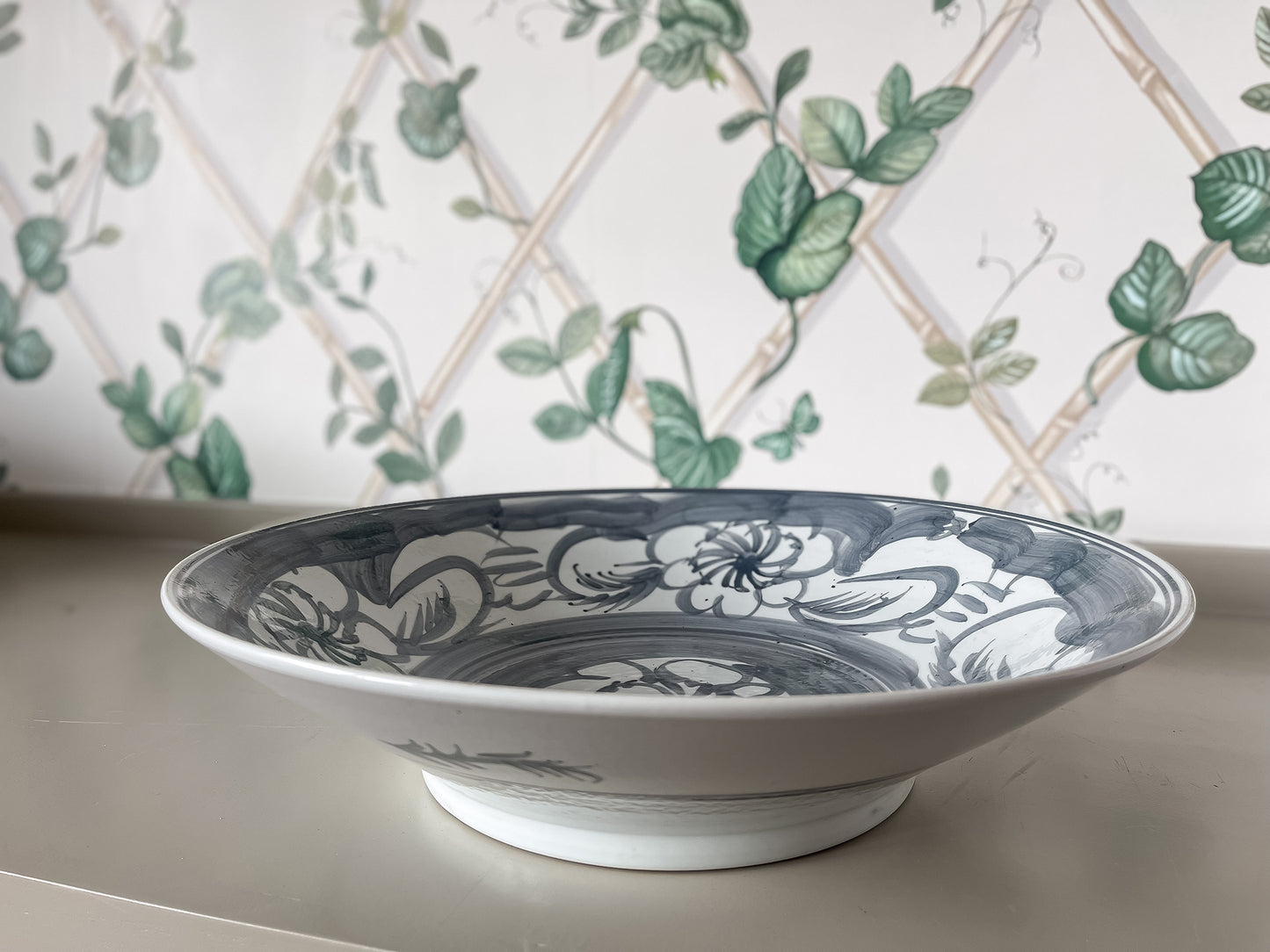 Silla Sea Grass Plate, Black