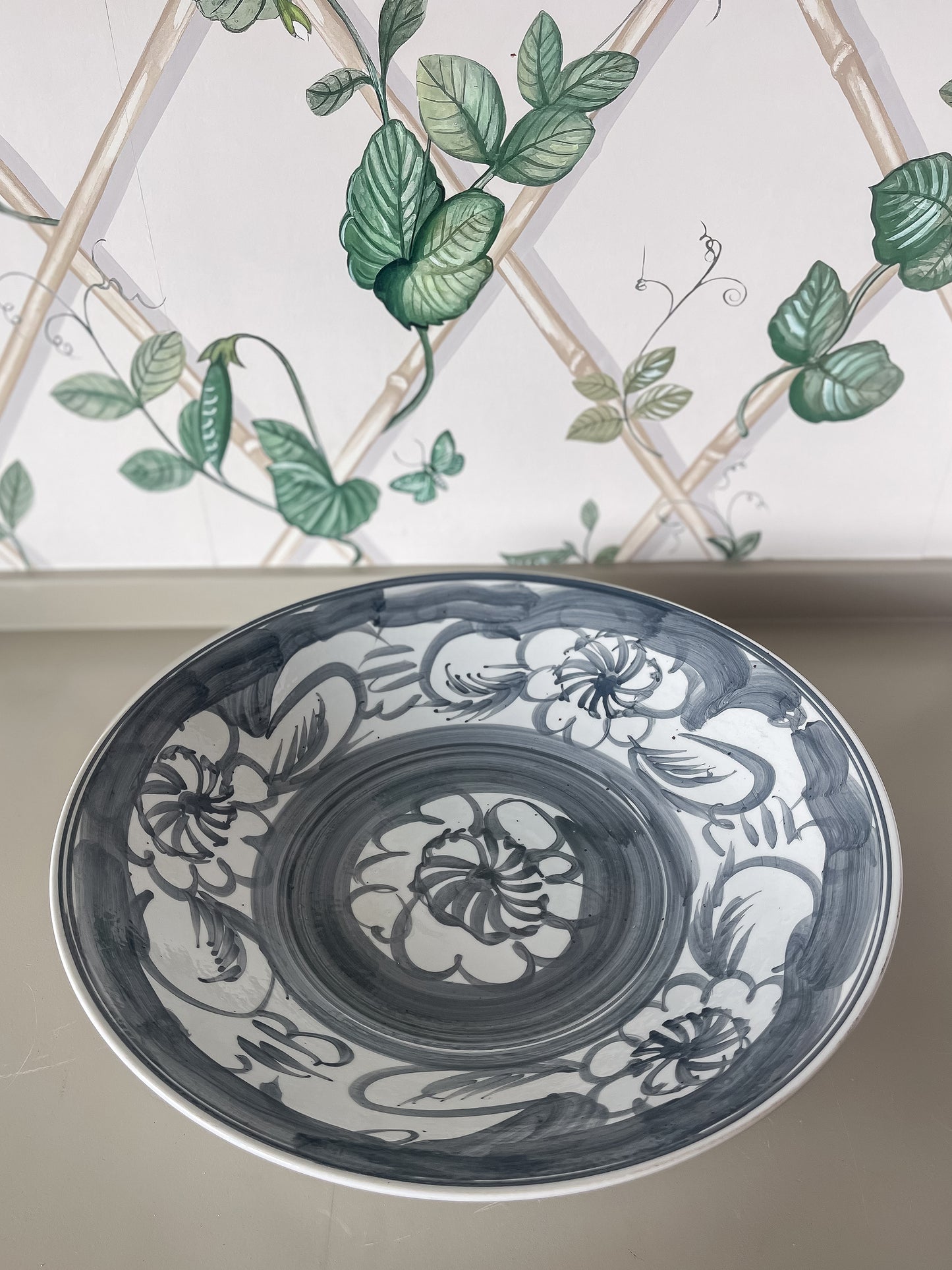 Silla Sea Grass Plate, Black