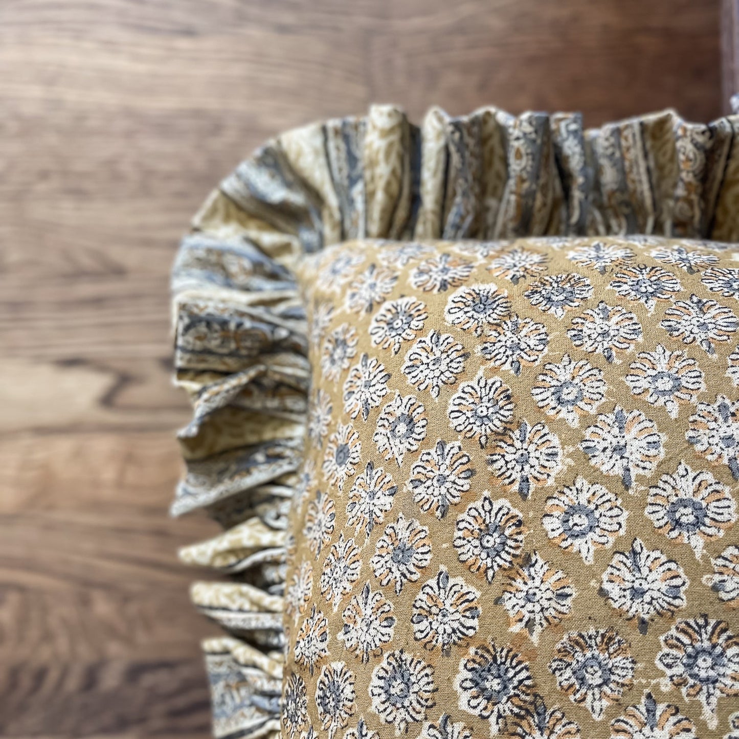 Positano Ruffle Pillow