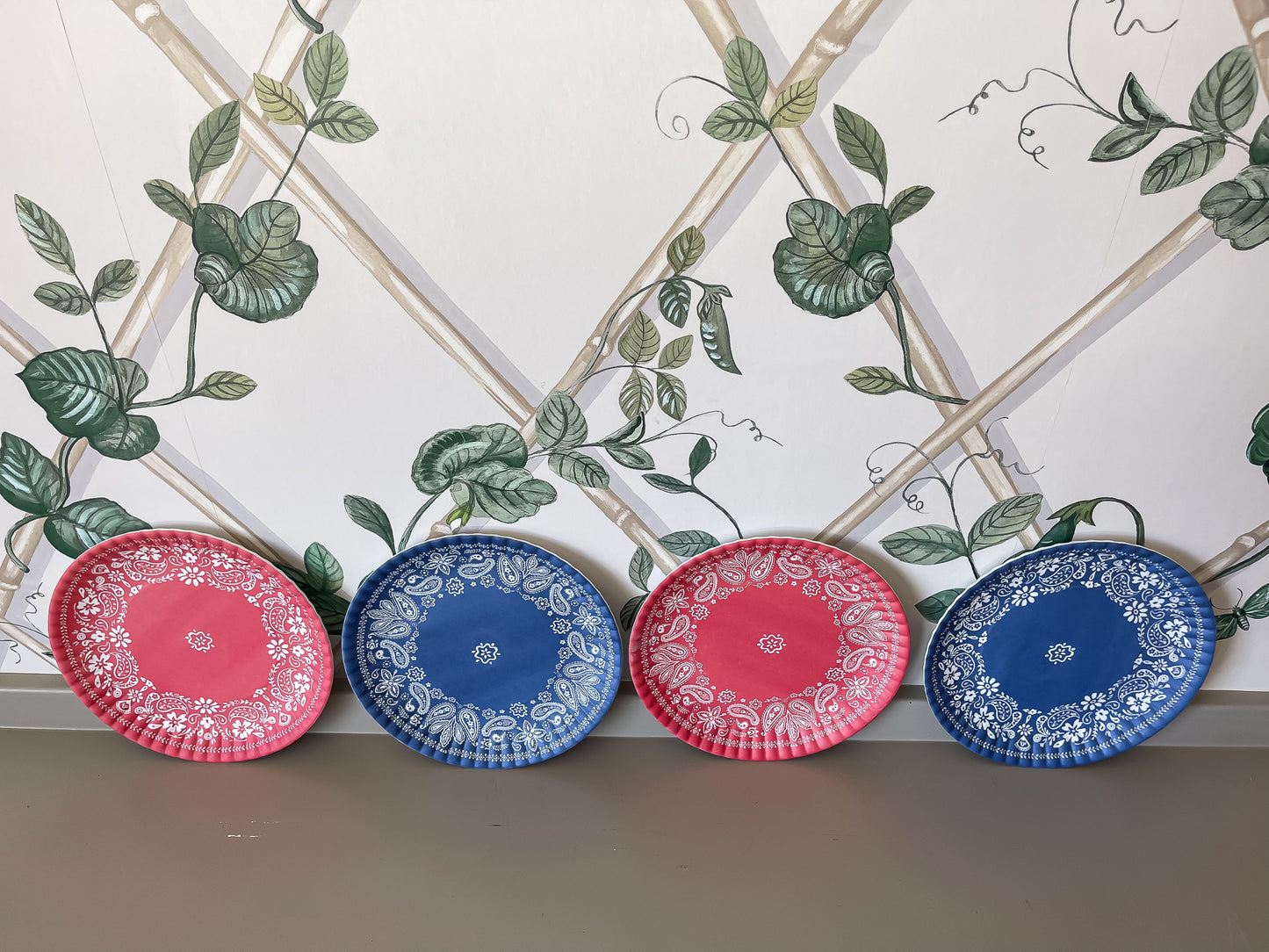 Americana Melamine Plates, Set of 4