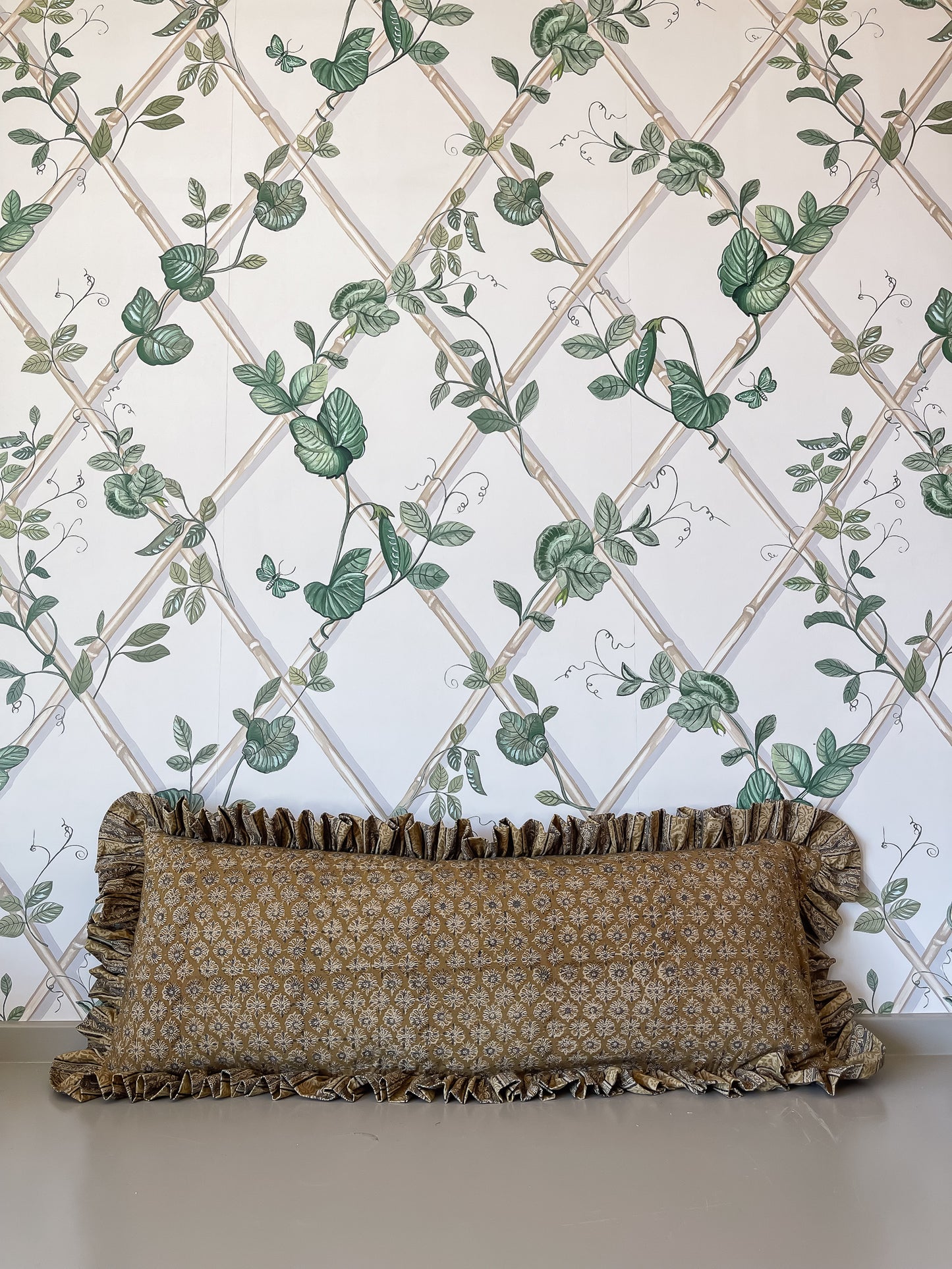 Positano Ruffle Pillow