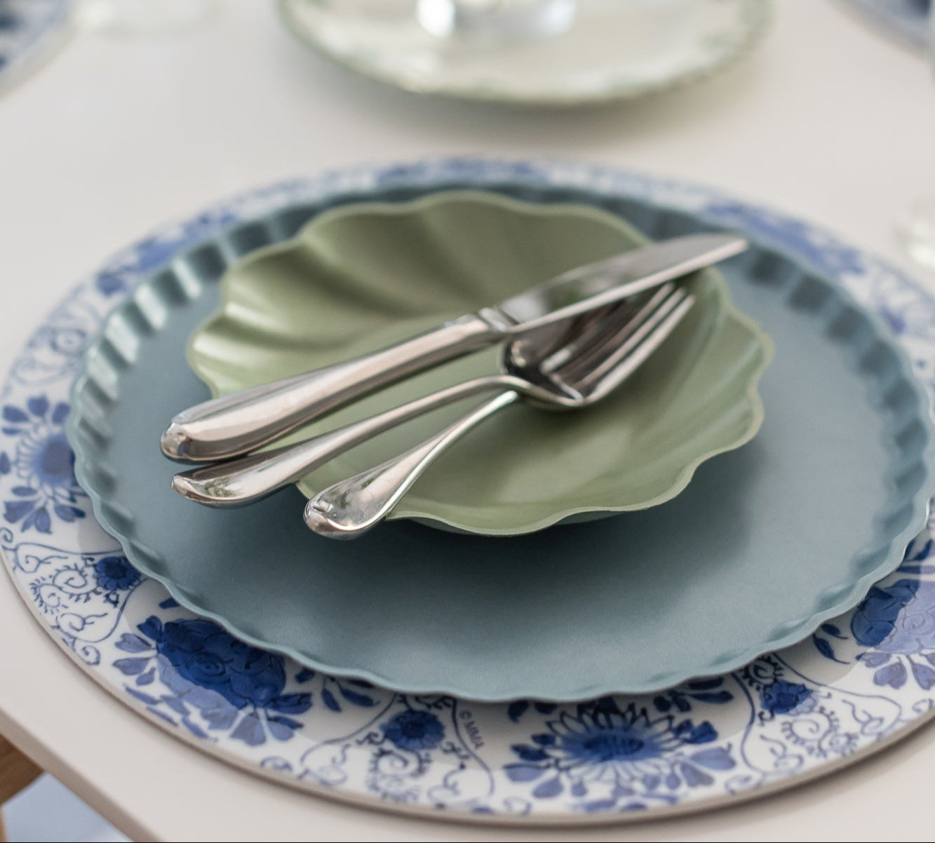 Delft Blue Placemat, Die Cut