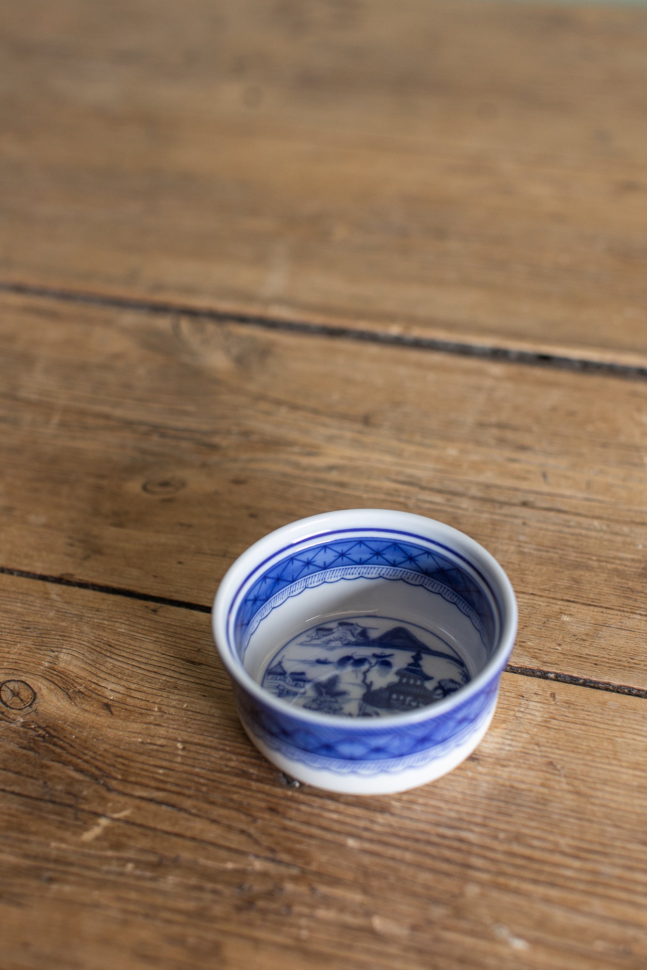 Blue Canton Serveware