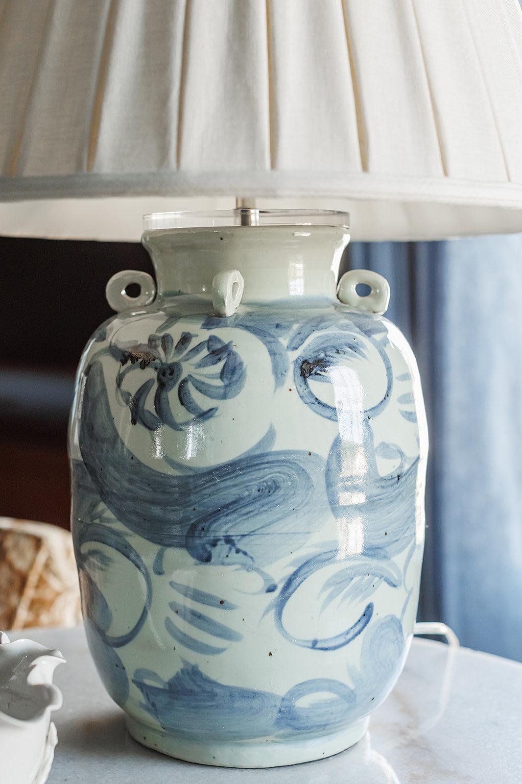 Blue and White Twisted Flower Lamp - OAKSTREET SHOPPE