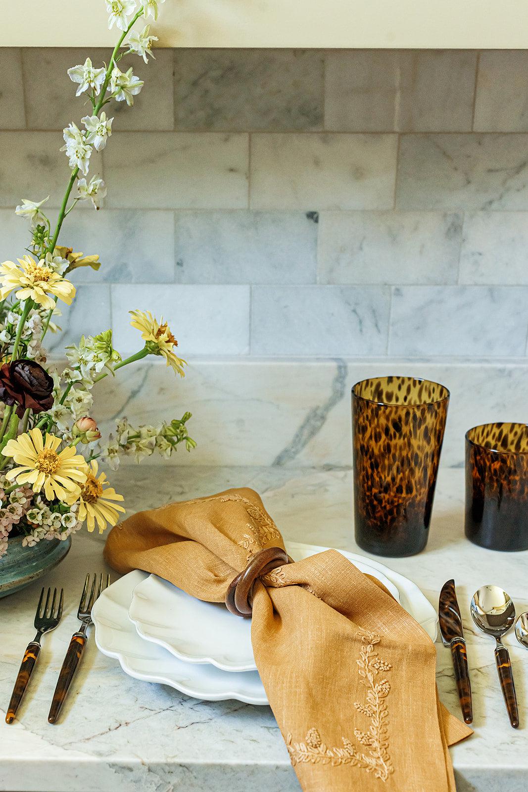 Interlocking Wood Napkin Ring - OAKSTREET SHOPPE