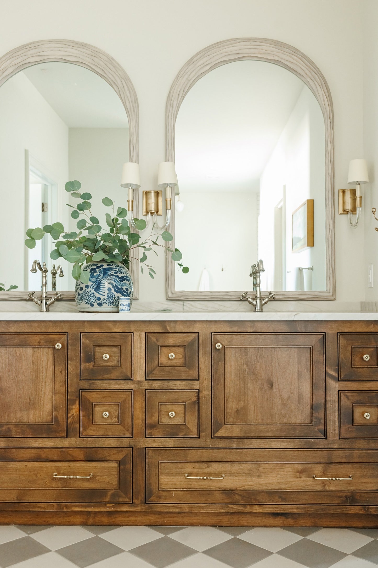 Vivian Double Sconce