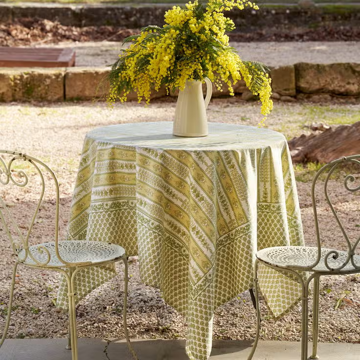 Avignon Green Tablecloth