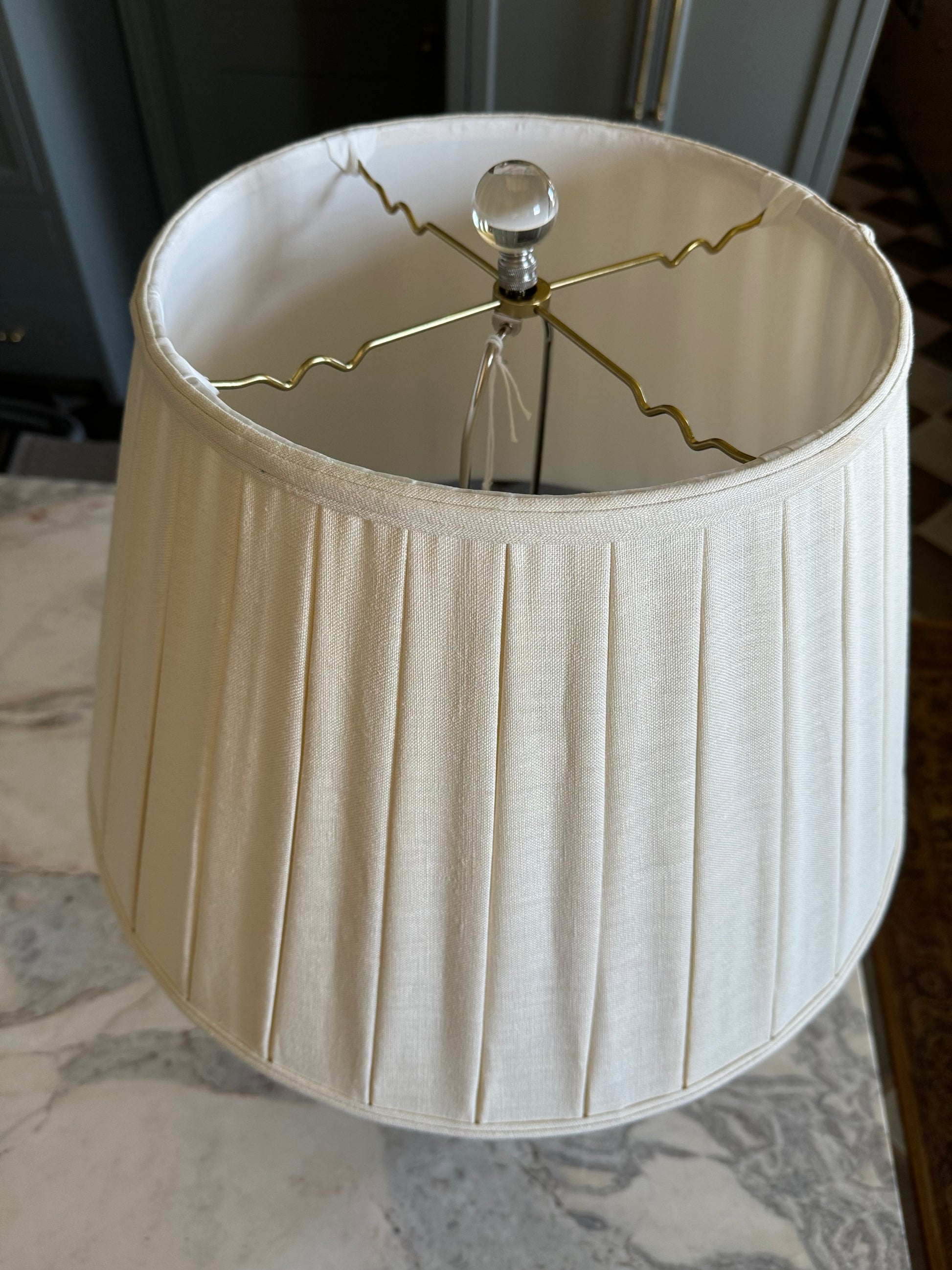 BLACK FISH LAMP SHADE LINEN