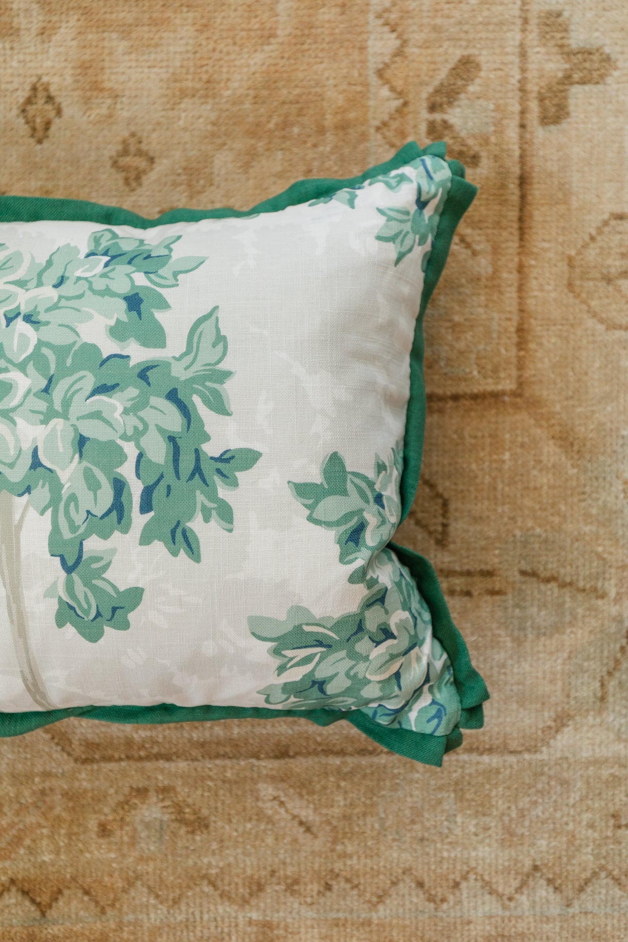Topiary Pillow, Matcha 16"x24"