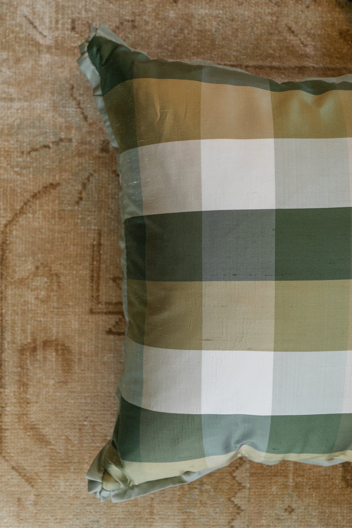 Fairfax Pillow, 22"x22"