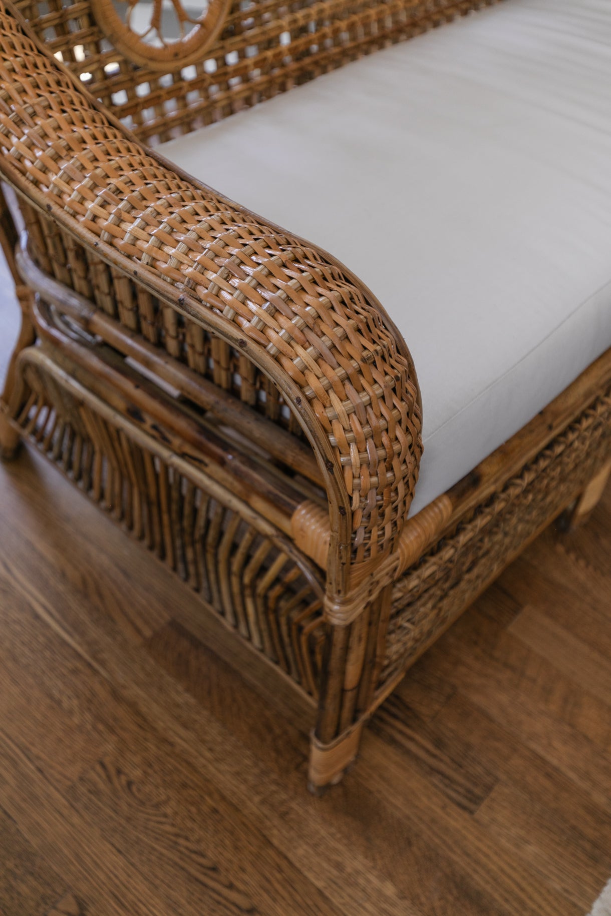 Julianna Sofa