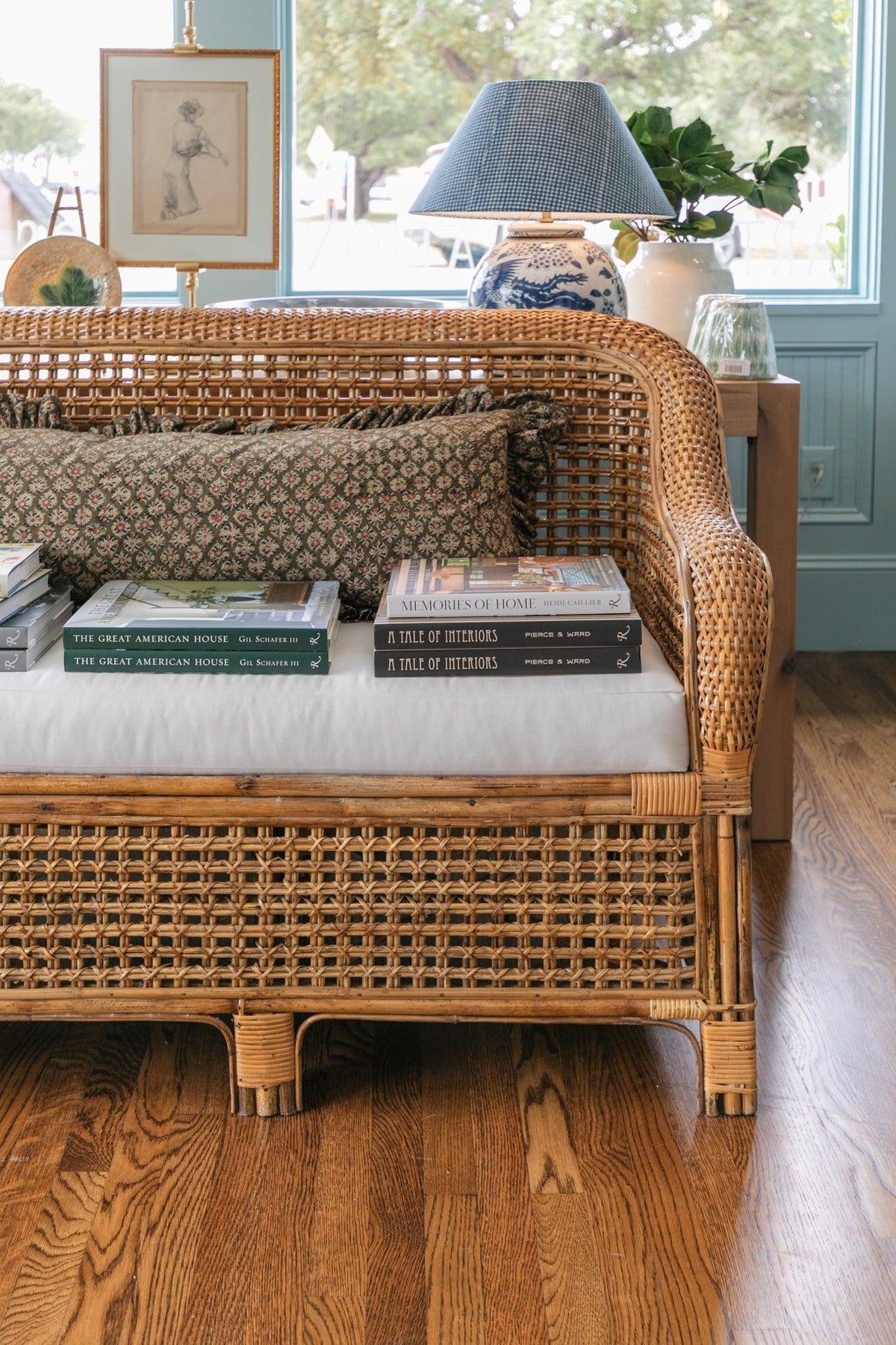 Julianna Sofa - OAKSTREET SHOPPE