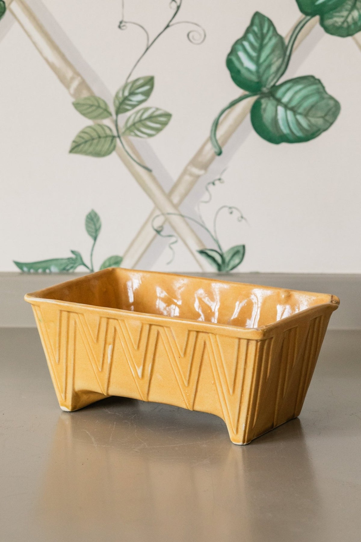 Cookson California Footed Planter - OAKSTREET SHOPPE