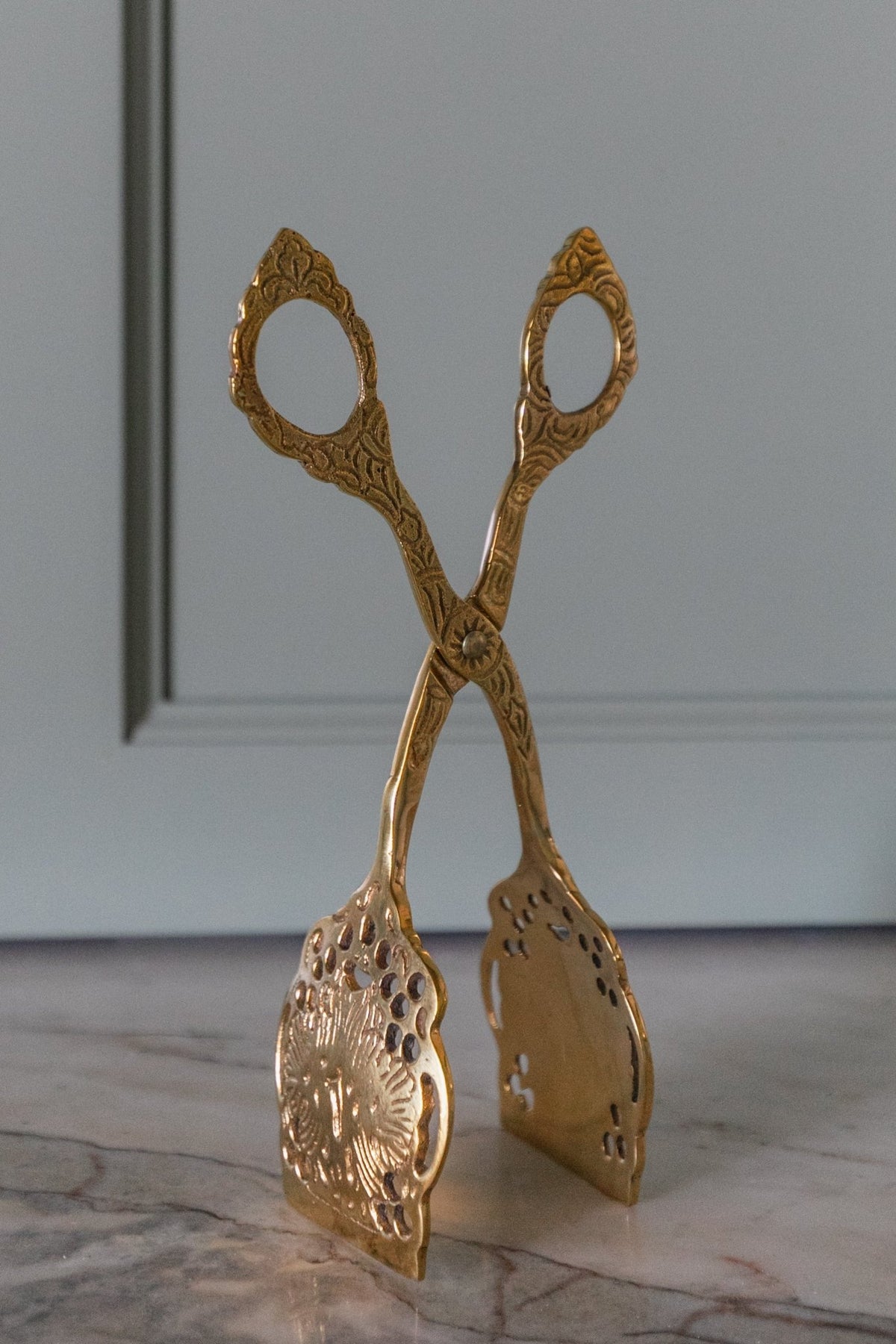 Embossed Brass Tongs - OAKSTREET SHOPPE