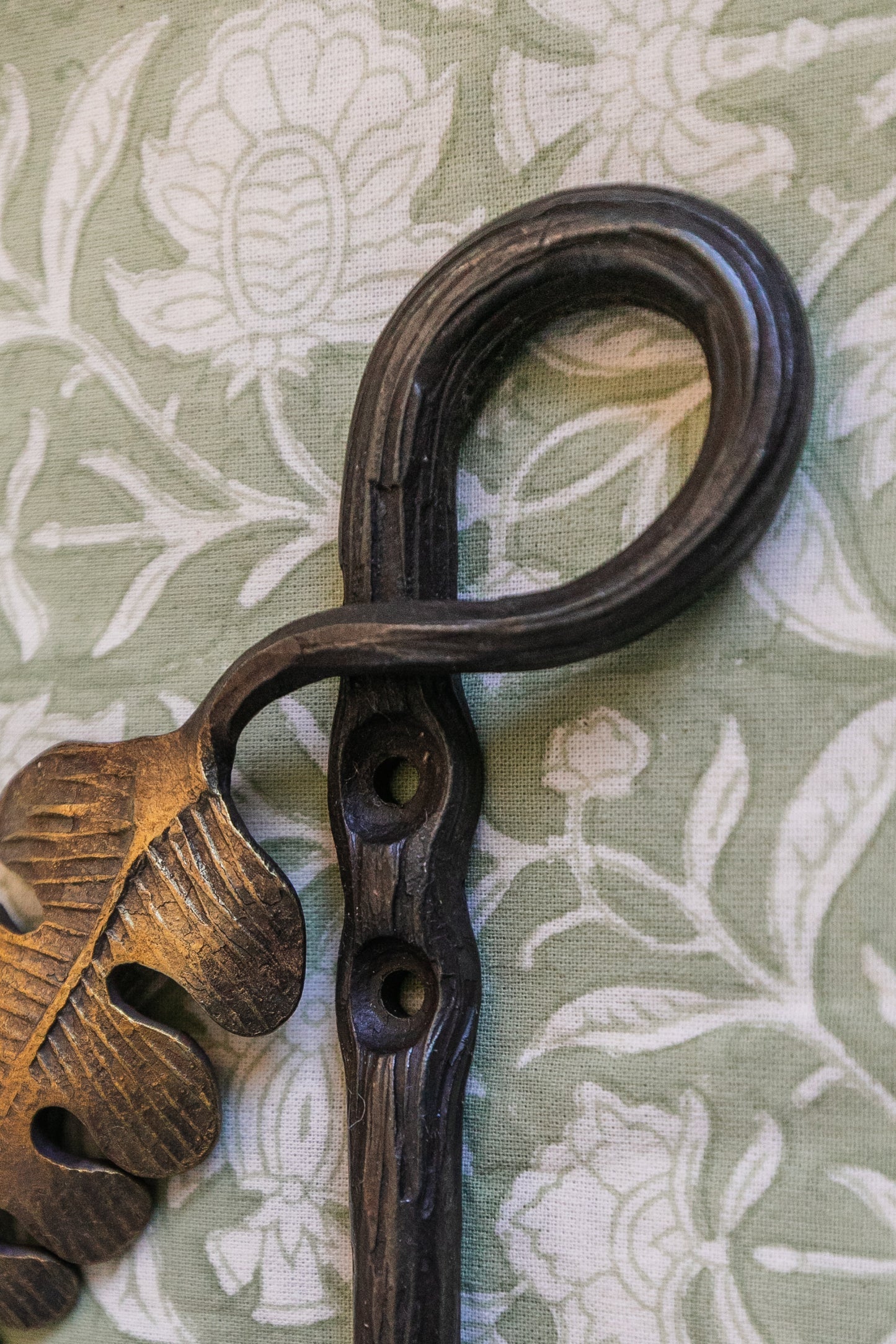 Heavy Metal Oak Leaf Hook