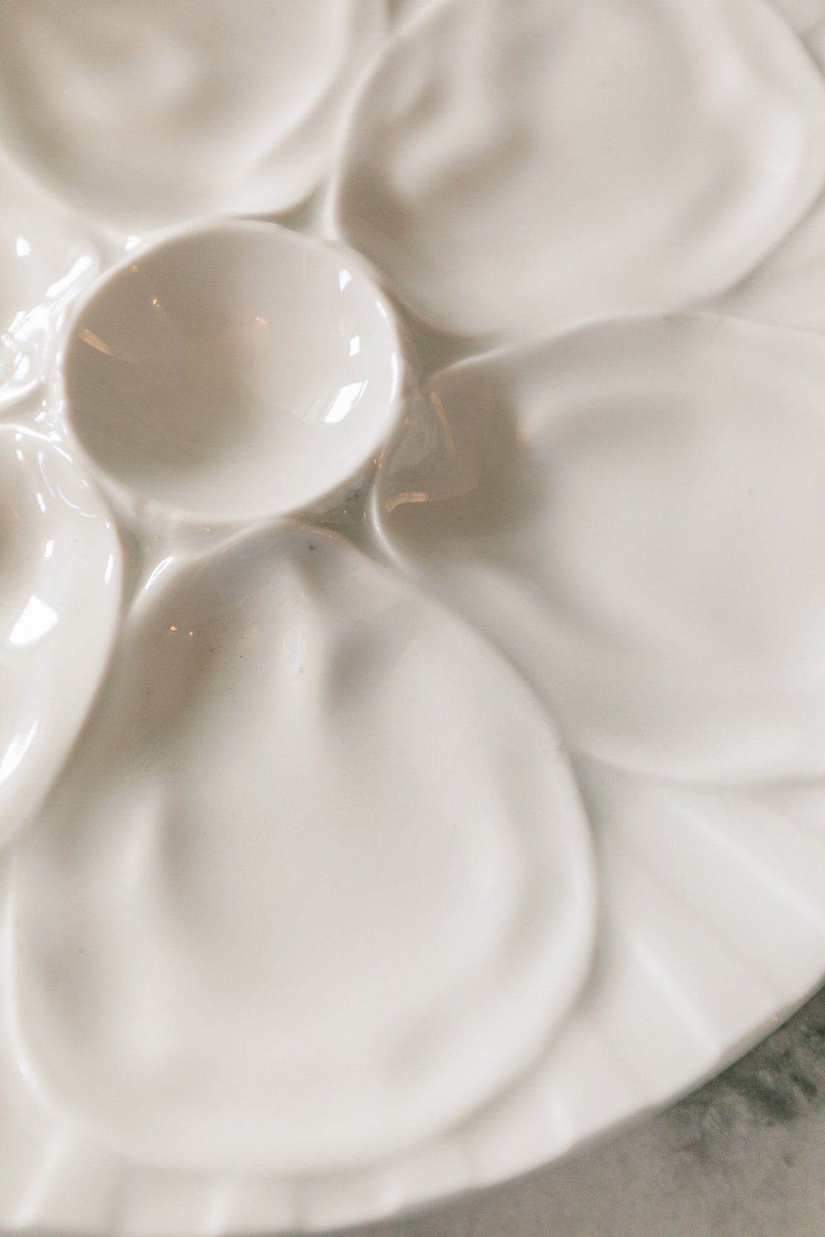 White Oyster Plate-French - OAKSTREET SHOPPE