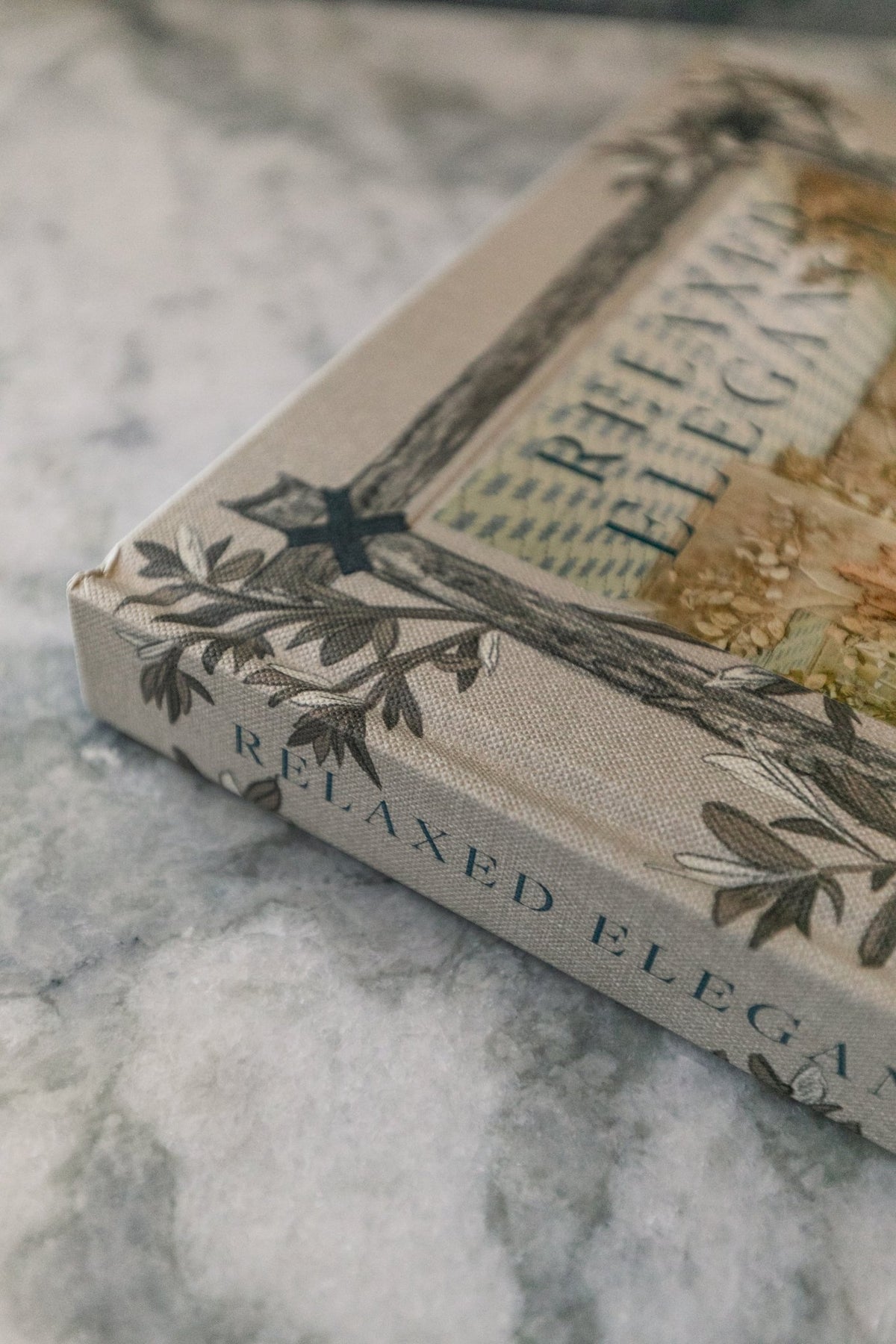 "Relaxed Elegance" - OAKSTREET SHOPPE