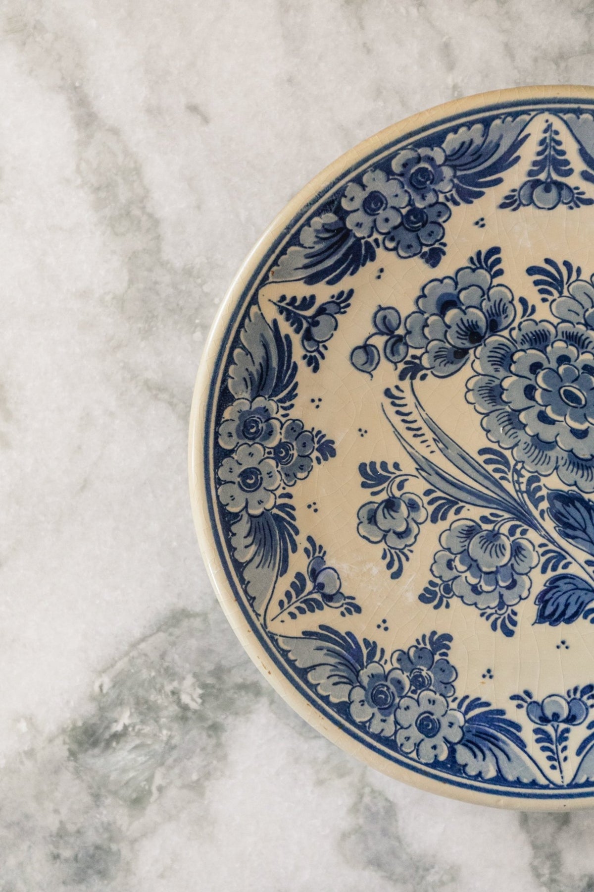 Delft Plate - OAKSTREET SHOPPE