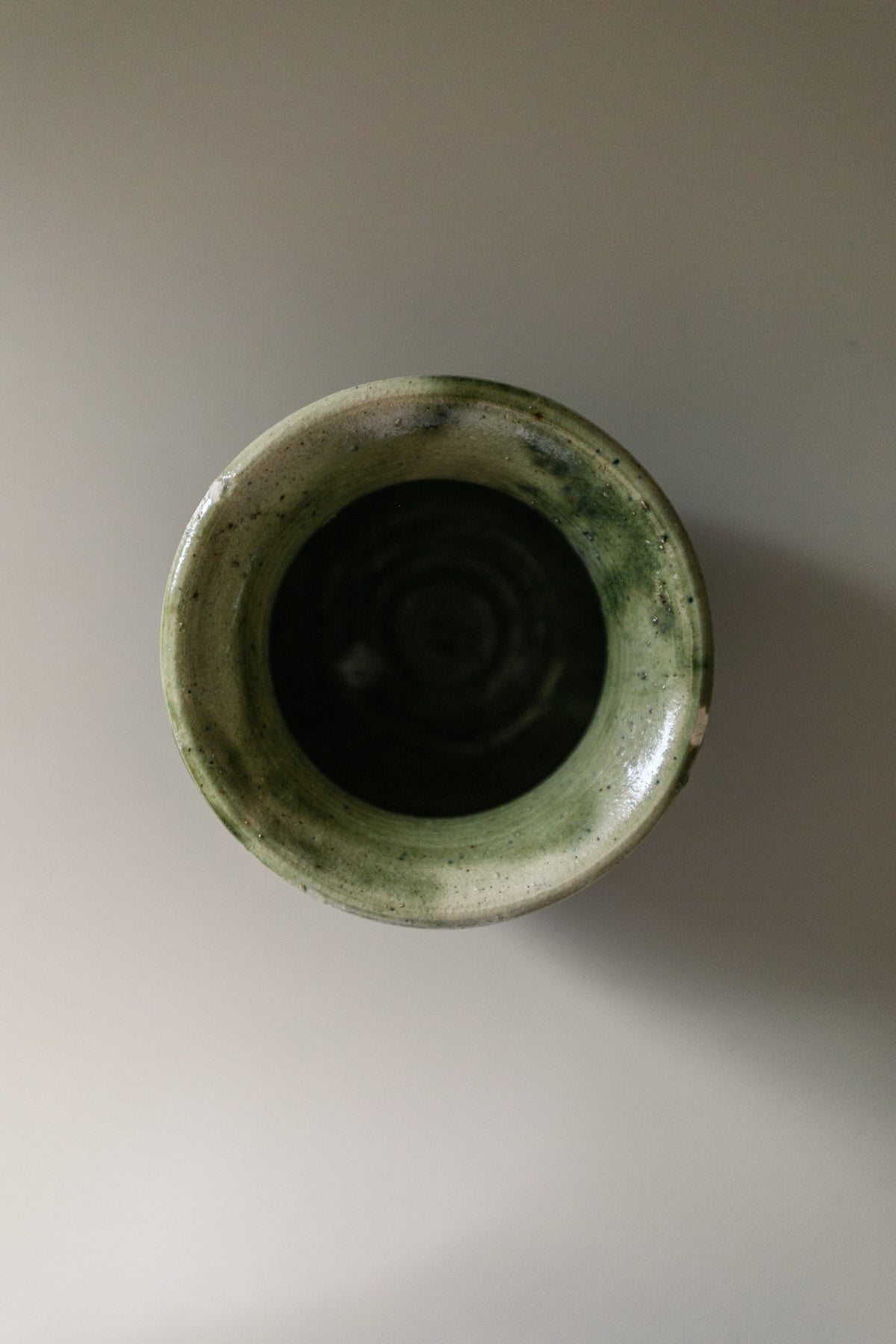Green Ceramic Vase - OAKSTREET SHOPPE