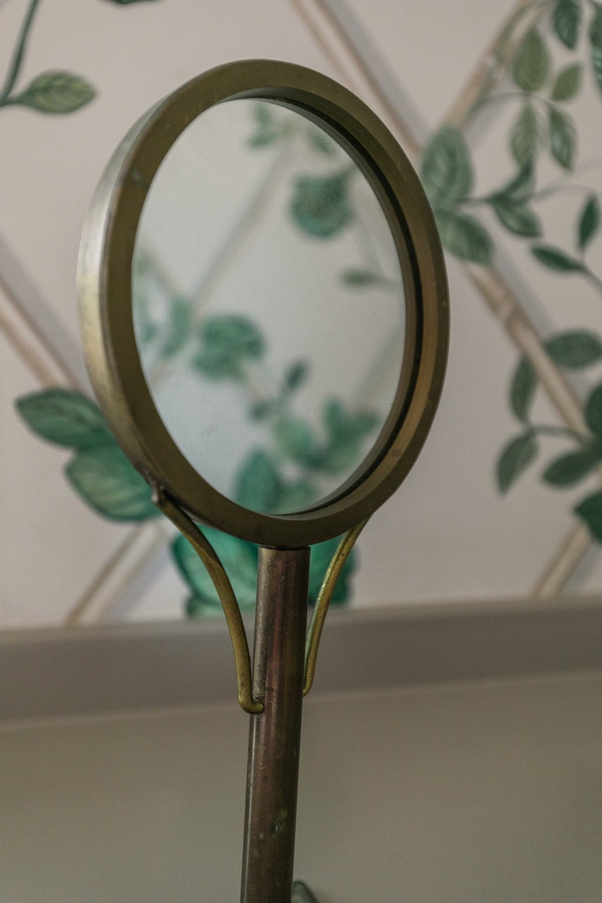 Standing Brass Mirror - OAKSTREET SHOPPE