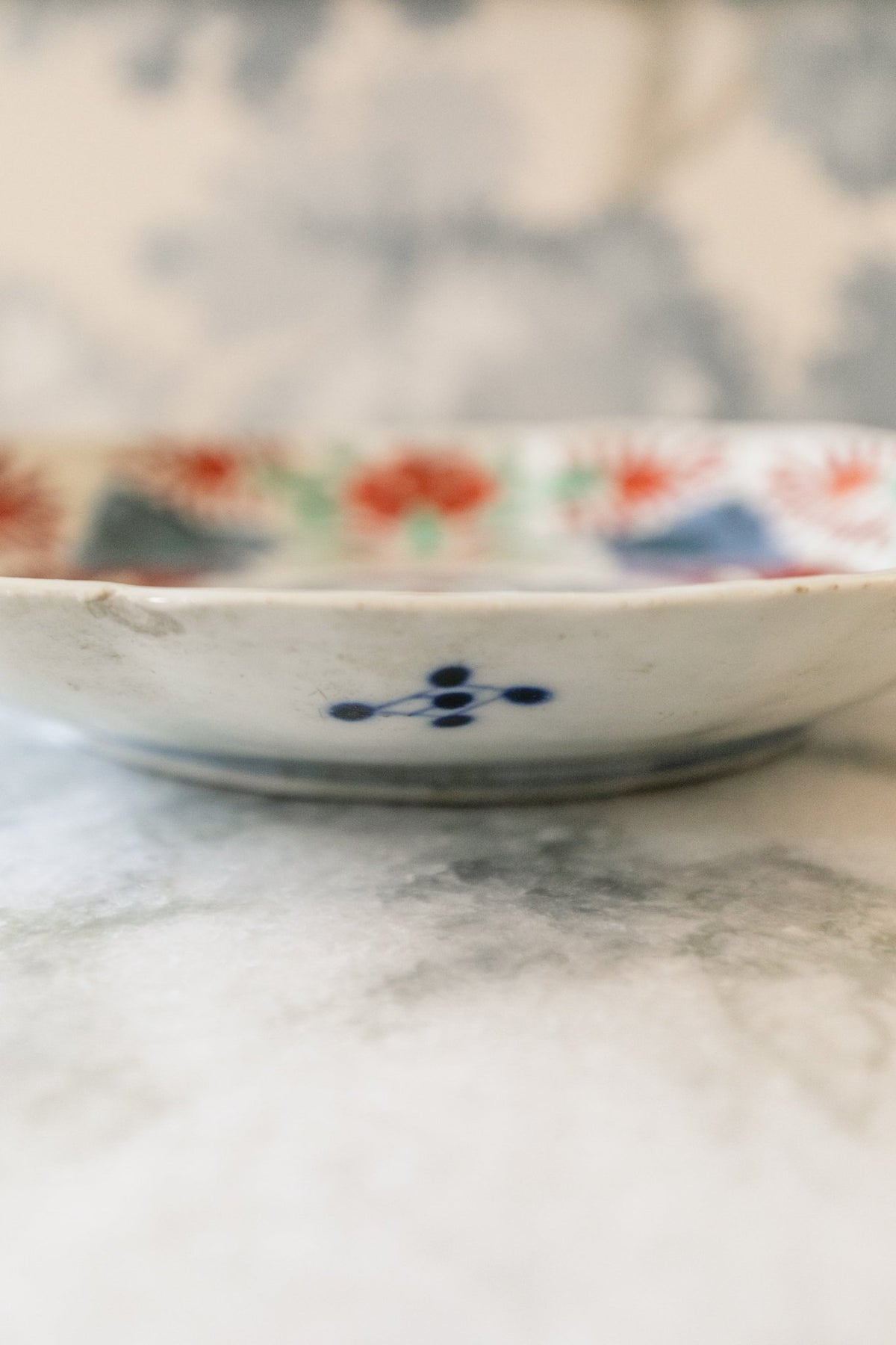 Imari Japanese Floral Plate - OAKSTREET SHOPPE