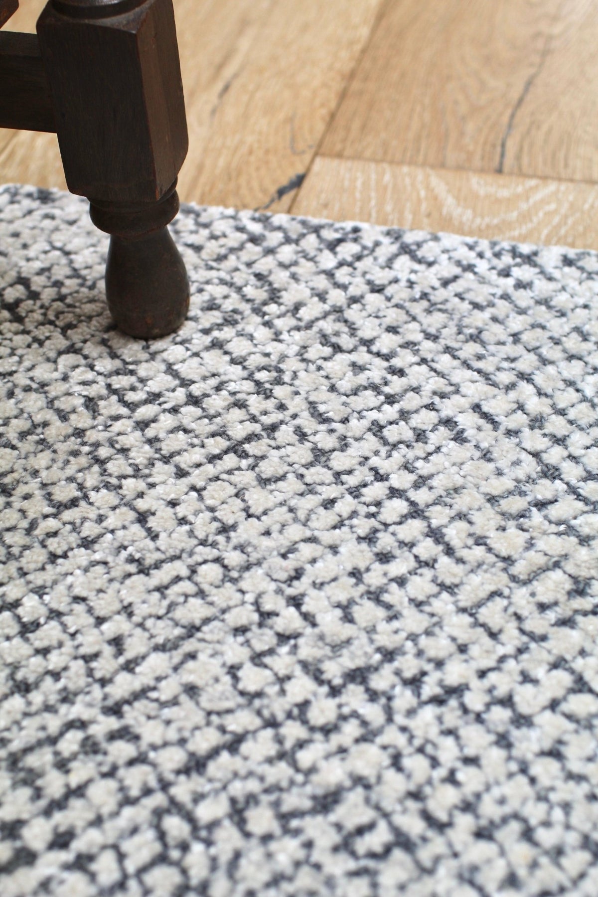 The Margaret Rug (HLE-2300) - OAKSTREET SHOPPE
