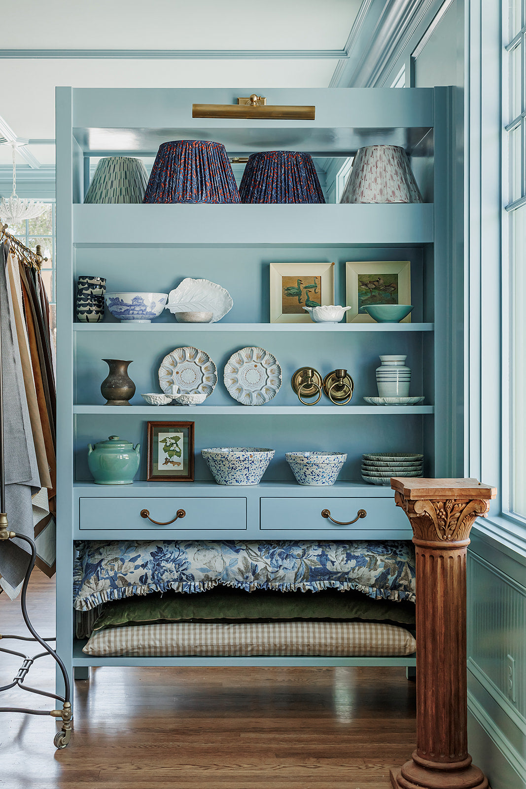 Objects & Decor