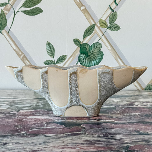 Nadia Vase