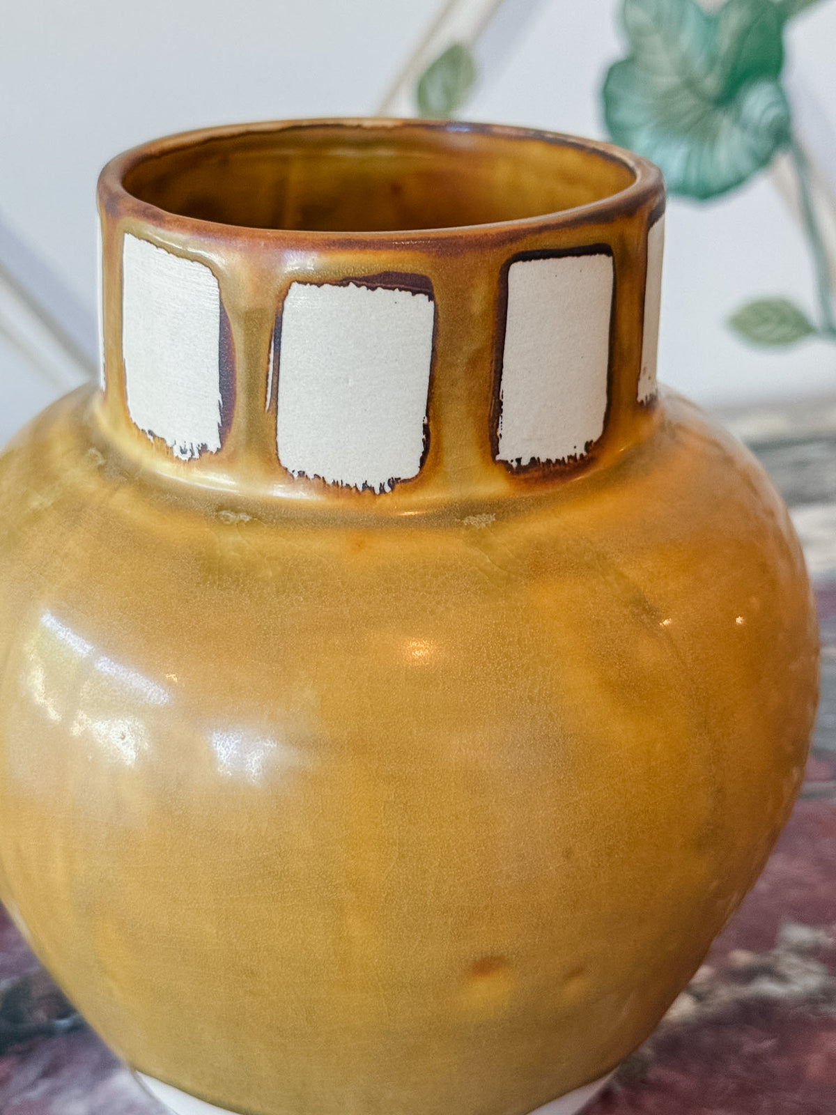 Yves Vase