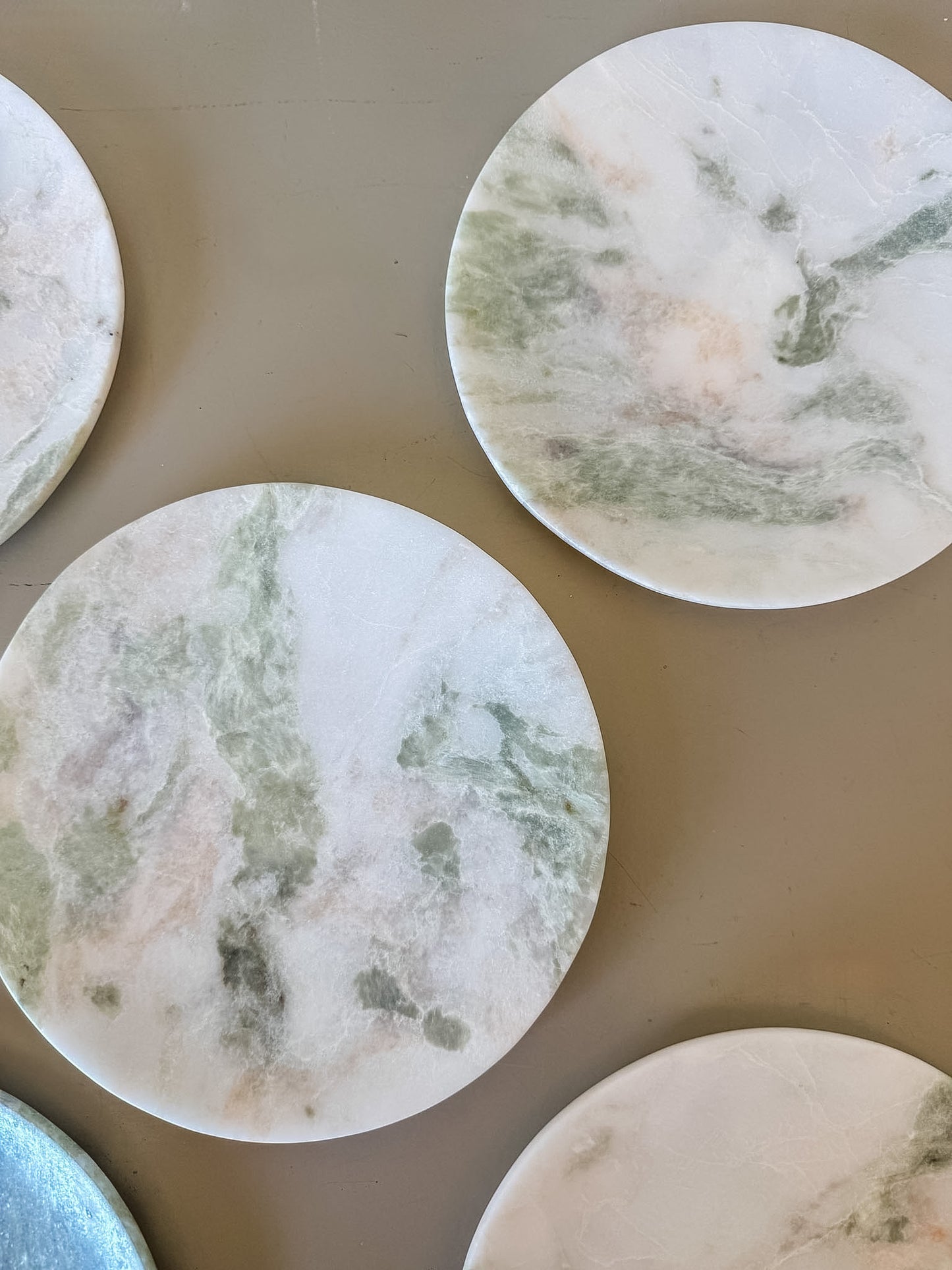 Lady Onxy Plate