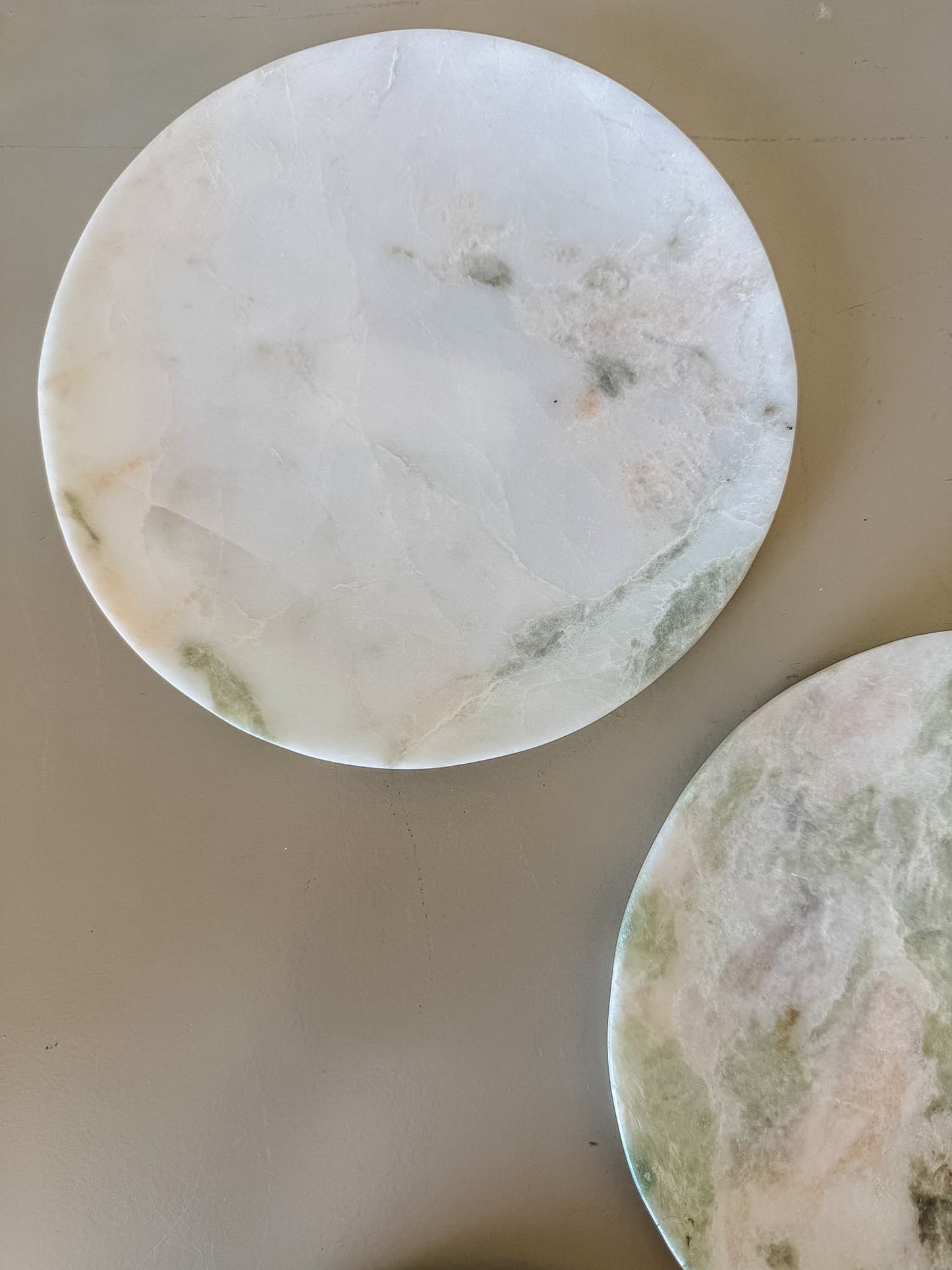 Lady Onxy Plate