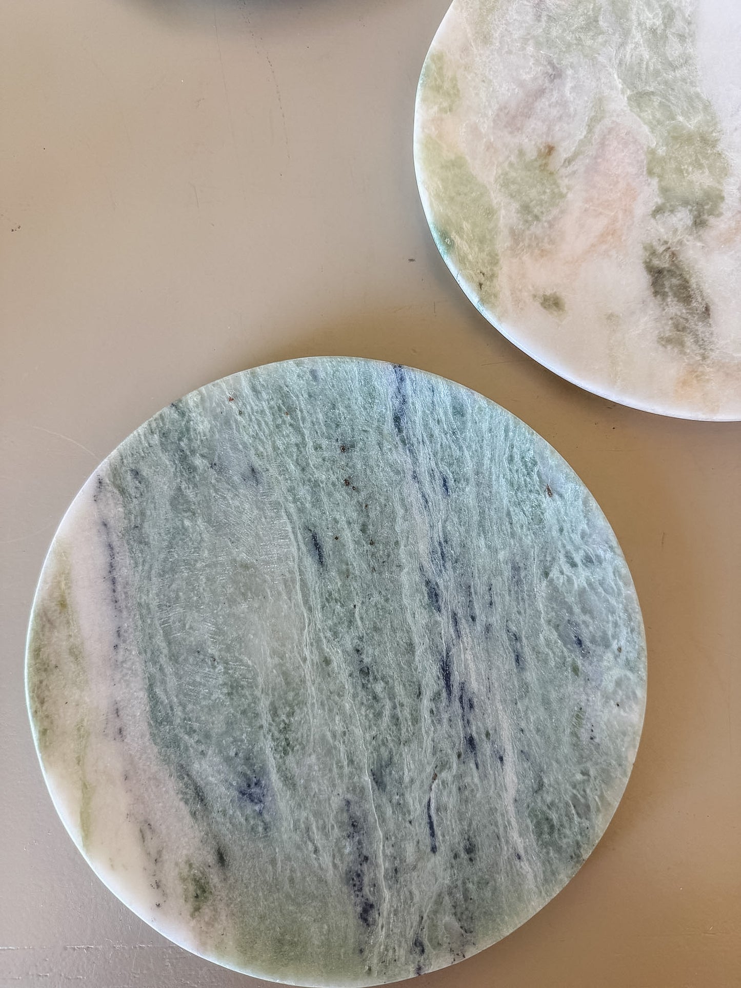 Lady Onxy Plate