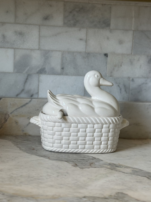 White Duck Tureen with Ladle