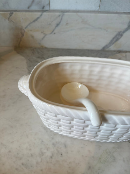 White Duck Tureen with Ladle