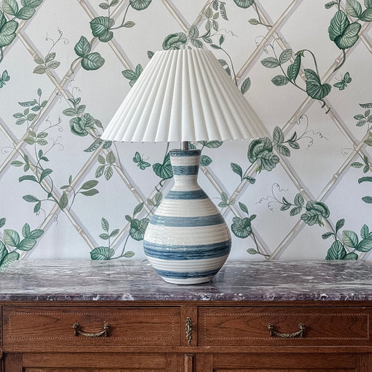 Avent Table Lamp - OAKSTREET SHOPPE