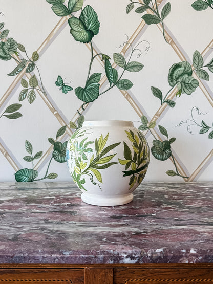 Bird Pot with Drainage Hole