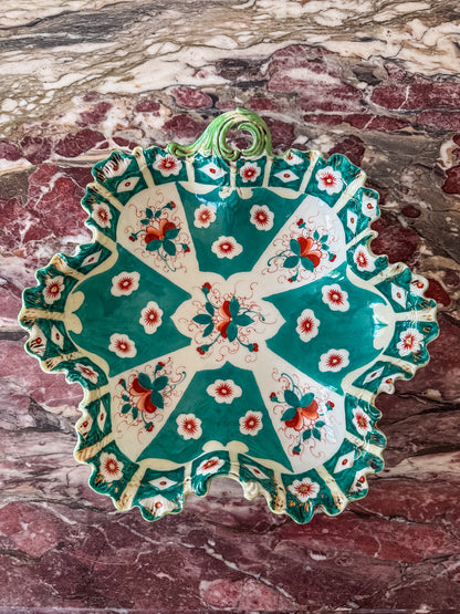 Scallop Porcelain Bowl with Green Pattern