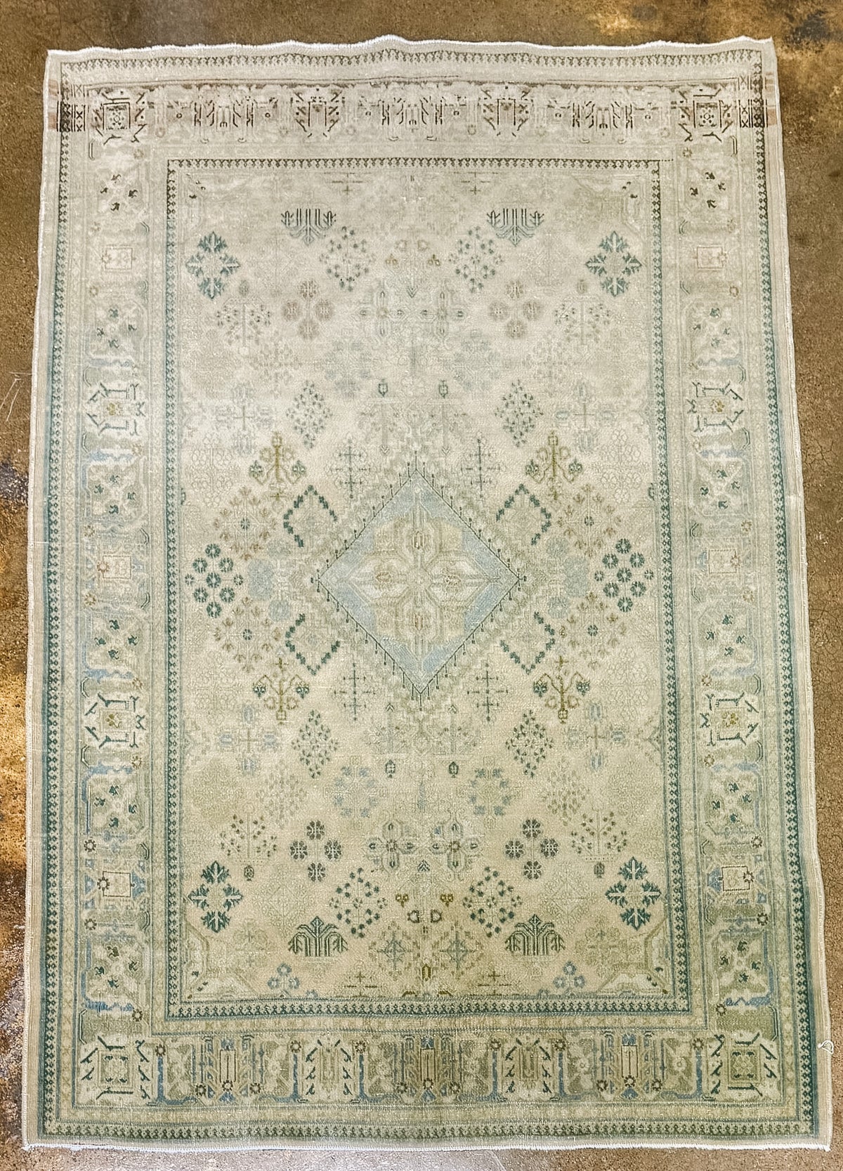 Vintage Persian (5x7) Rug
