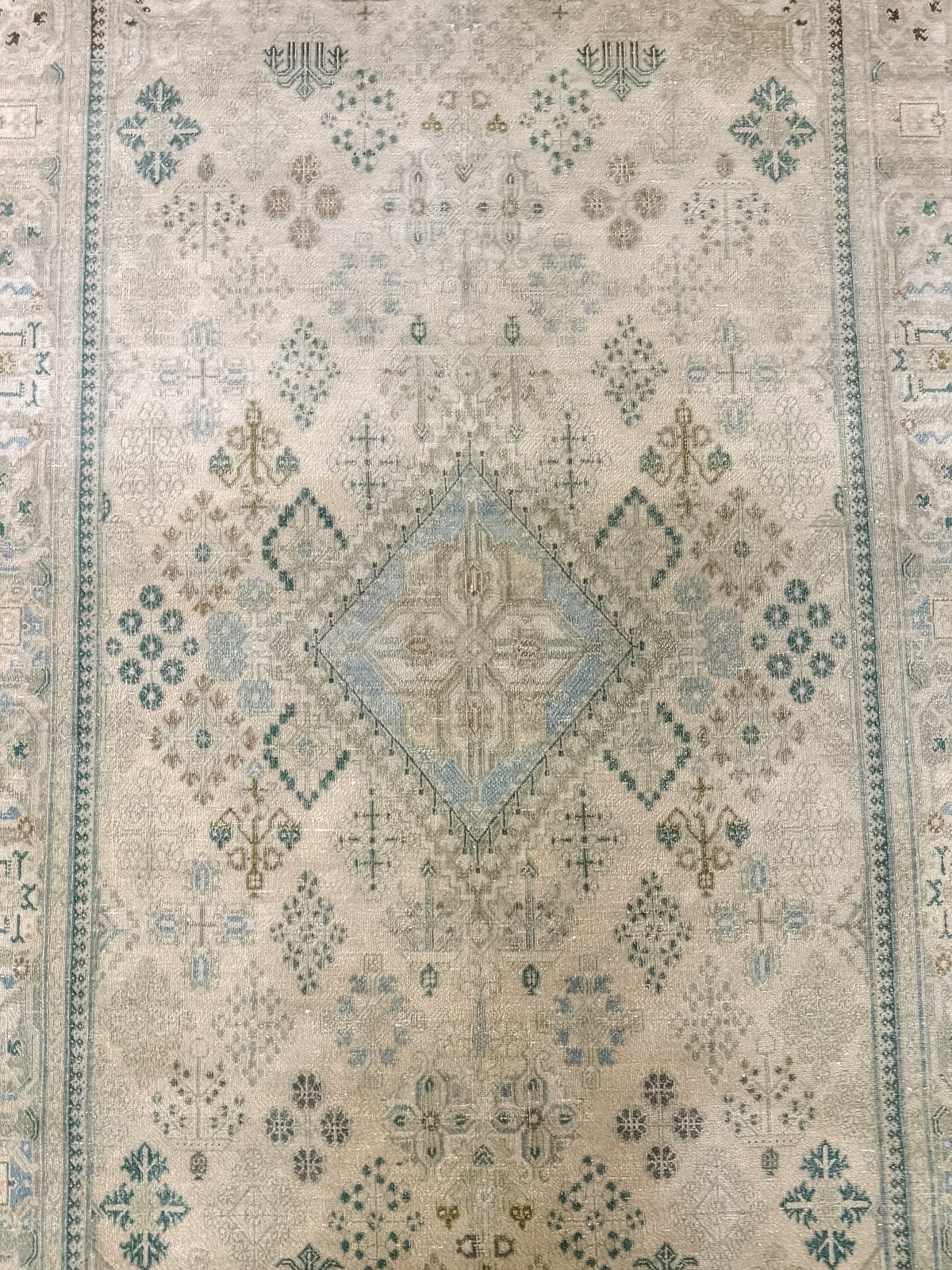 Vintage Persian (5x7) Rug