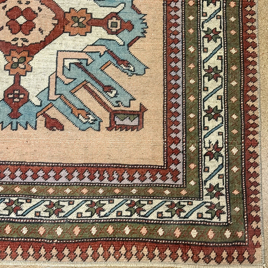 Vintage Geometric Motif (4x6) Rug