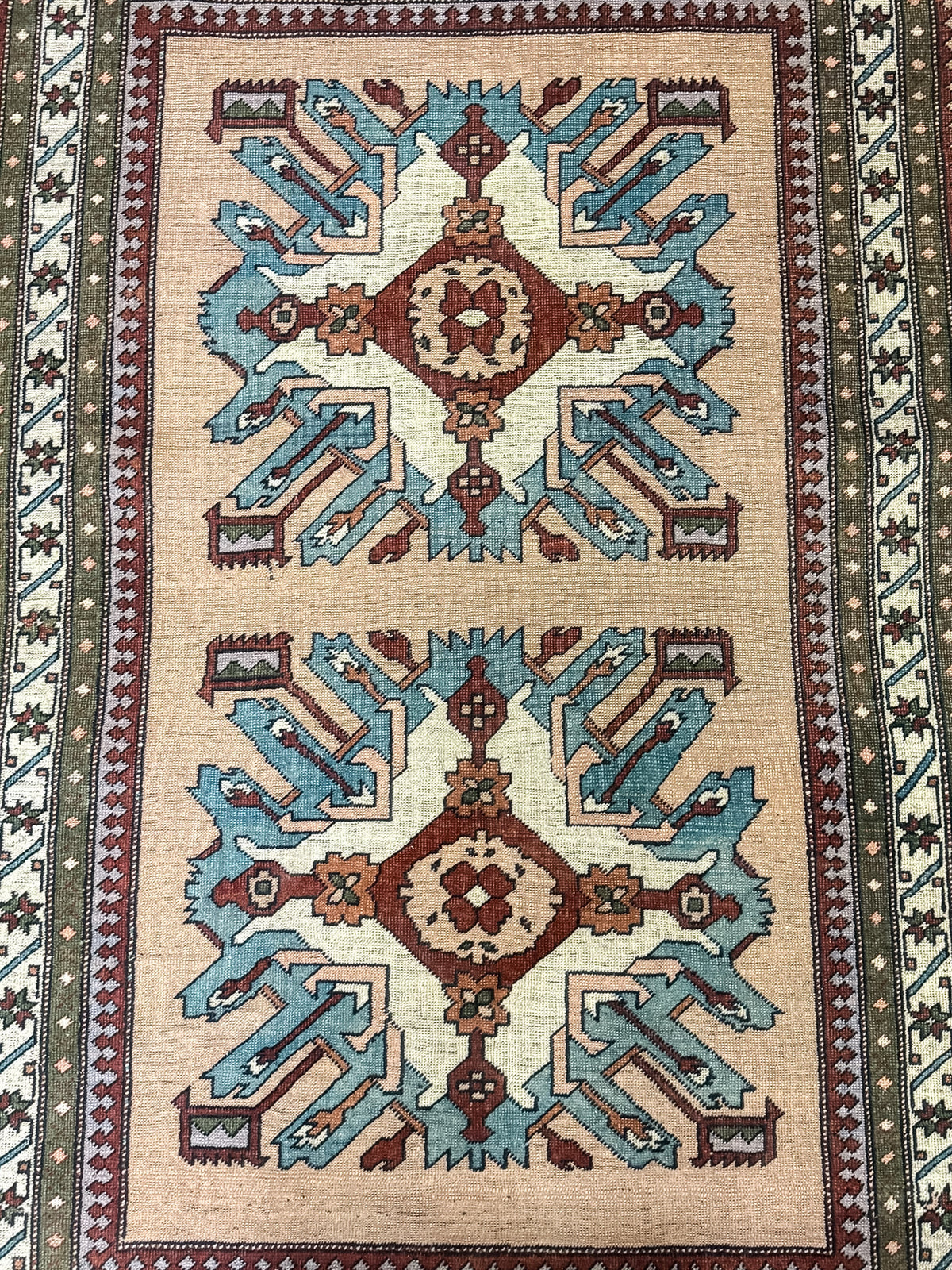 Vintage Geometric Motif (4x6) Rug