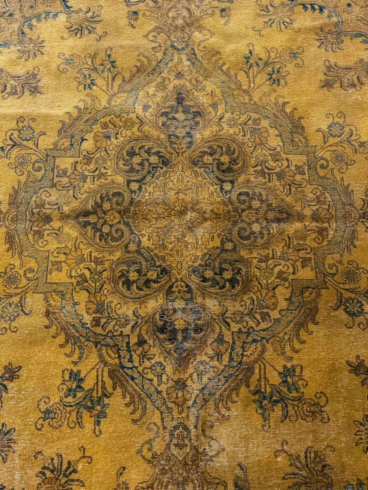 Vintage Ochre (9x12) Rug