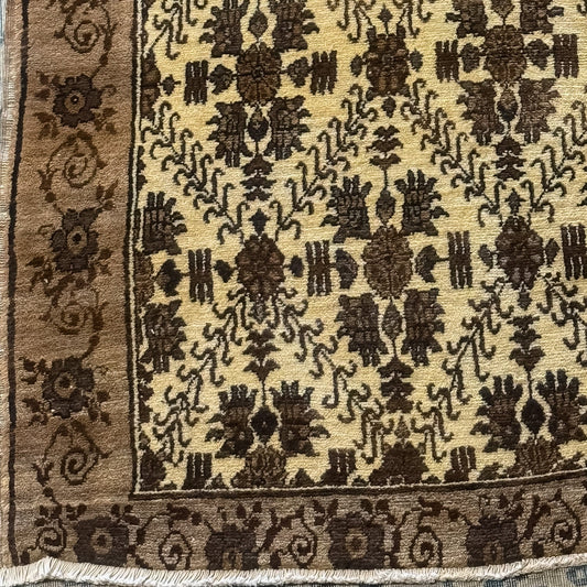 Vintage Brown and white Kars Turkish (6x9) Rug
