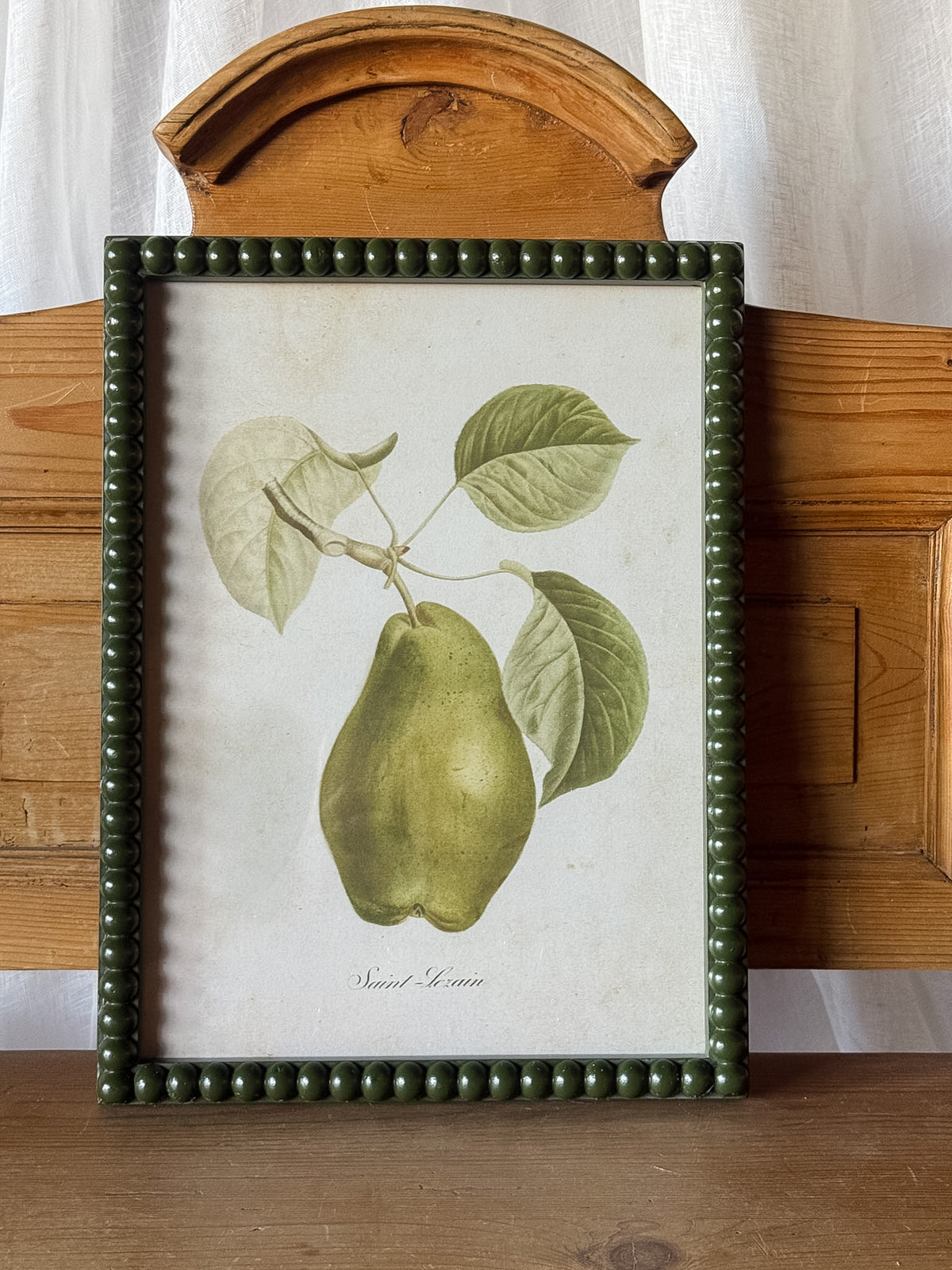 Pear Print in Hobnail Frame