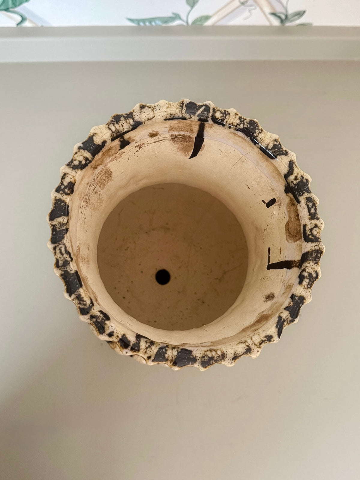 Ivory Crackle Vase - OAKSTREET SHOPPE