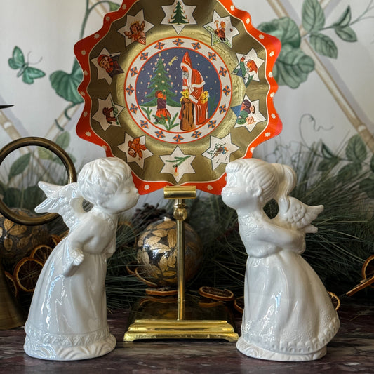 White Ceramic Kissing Angels
