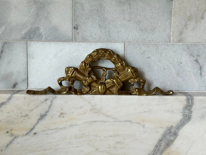 Brass Swag Art Topper