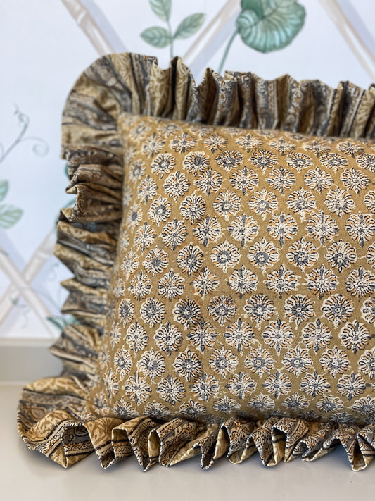 Positano Ruffle Pillow