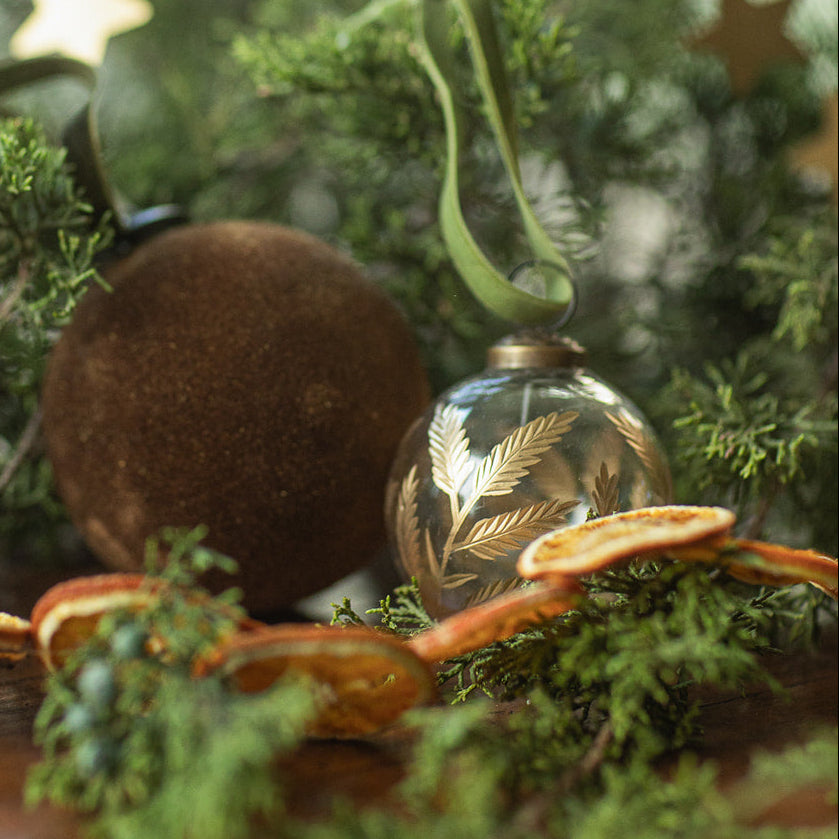 Glass Ornament with Gold Cutting