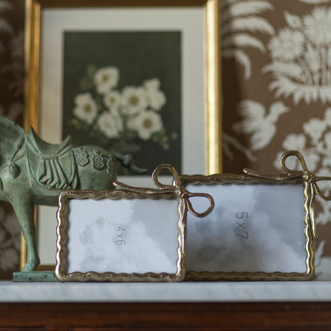 Gold Ribbon Photo Frame
